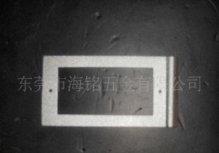 五金模具加工供應(yīng) 鋁制燈罩、沖壓件與鐵件的一站式制造解決方案